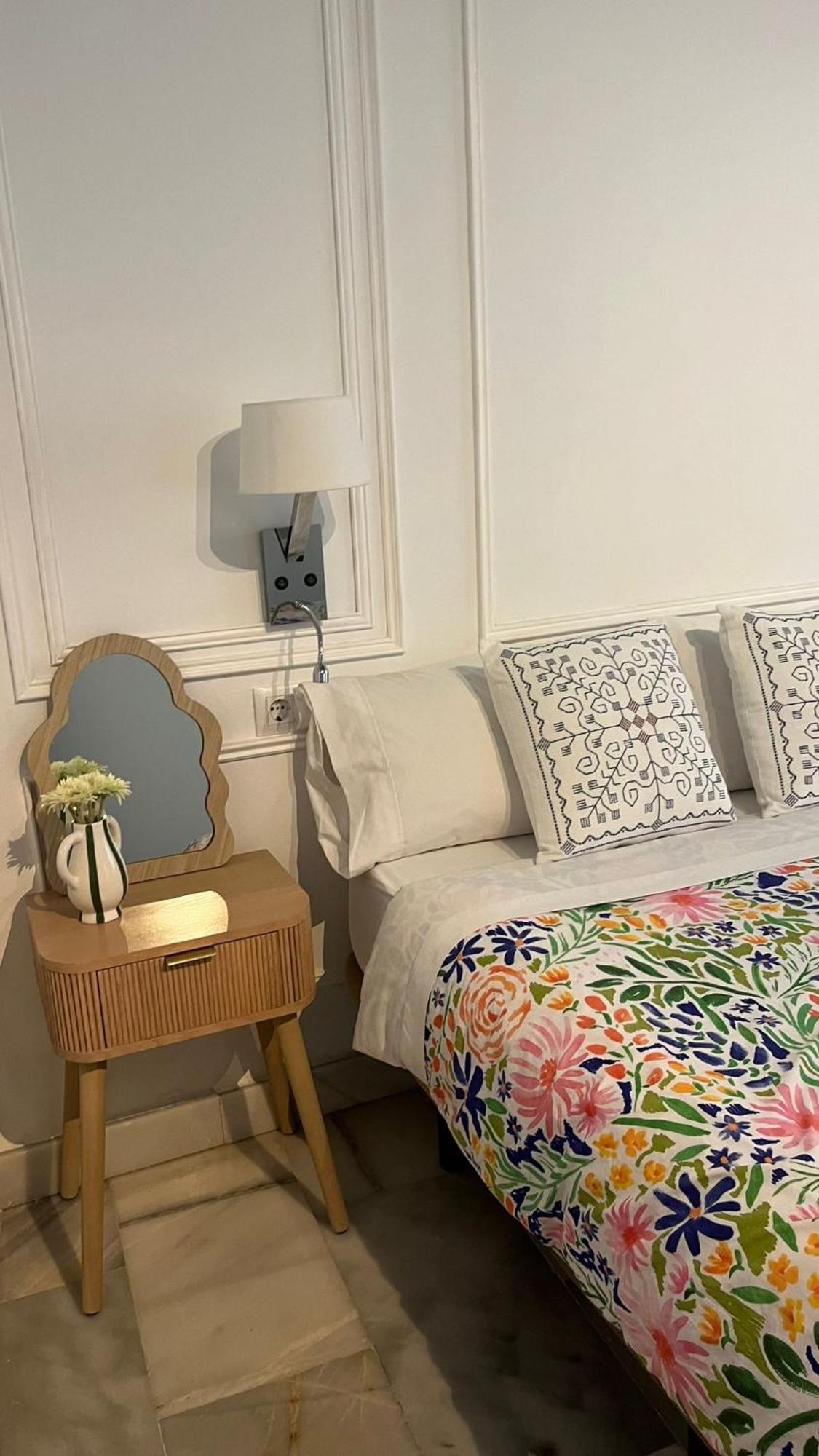 Apartamento En Casco Antiguo - Plaza De La Gavidia Севілья Екстер'єр фото